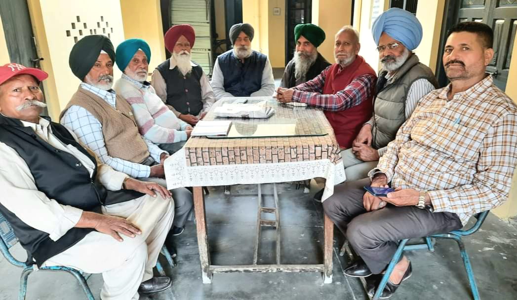 ਸ਼ਹੀਦ ਚੰਨਣ ਸਿੰਘ ਧੂਤ ਭਵਨ ਵਿਖੇ ਹੋਈ ਸੰਯੁਕਤ ਕਿਸਾਨ ਮੋਰਚੇ ਅਤੇ ਟ੍ਰੇਡ ਯੂਨੀਅਨ ਦੀ ਮੀਟਿੰਗ
